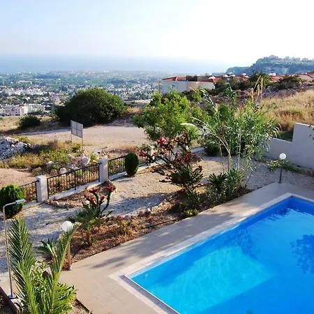 וילה Pegia פאהיה